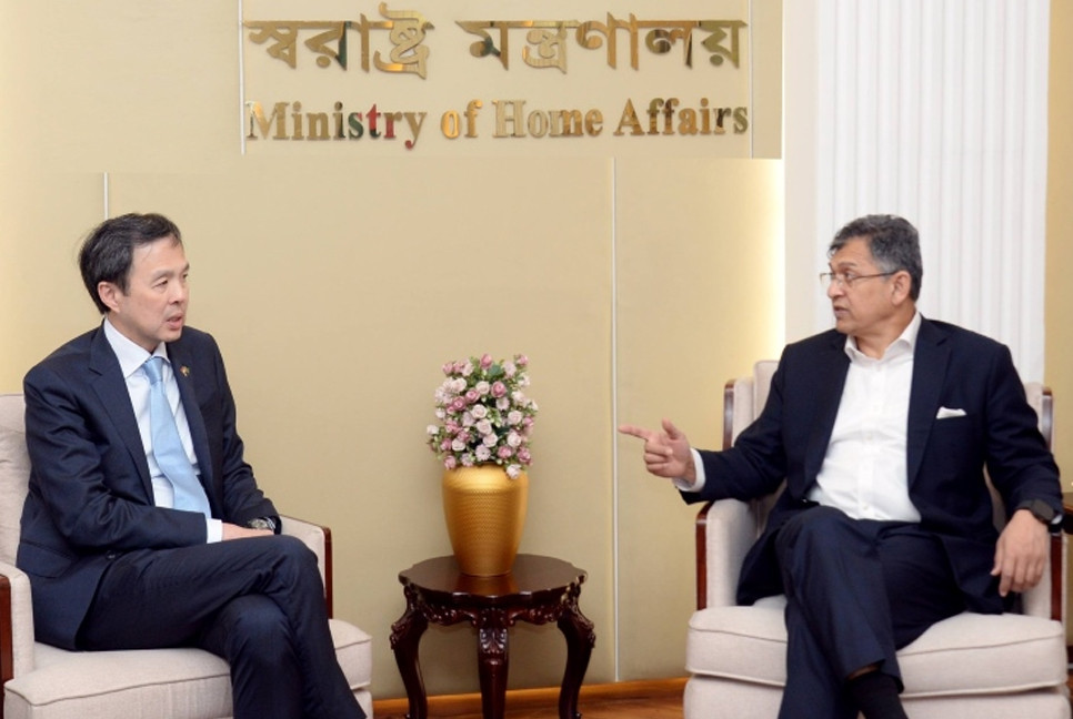 Bangladesh, Singapore pledge joint cooperation on police reform, cyber security