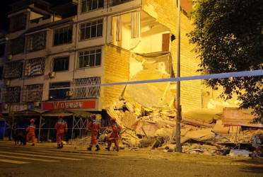 Earthquake hits China; two killed, 13 buildings collapsed