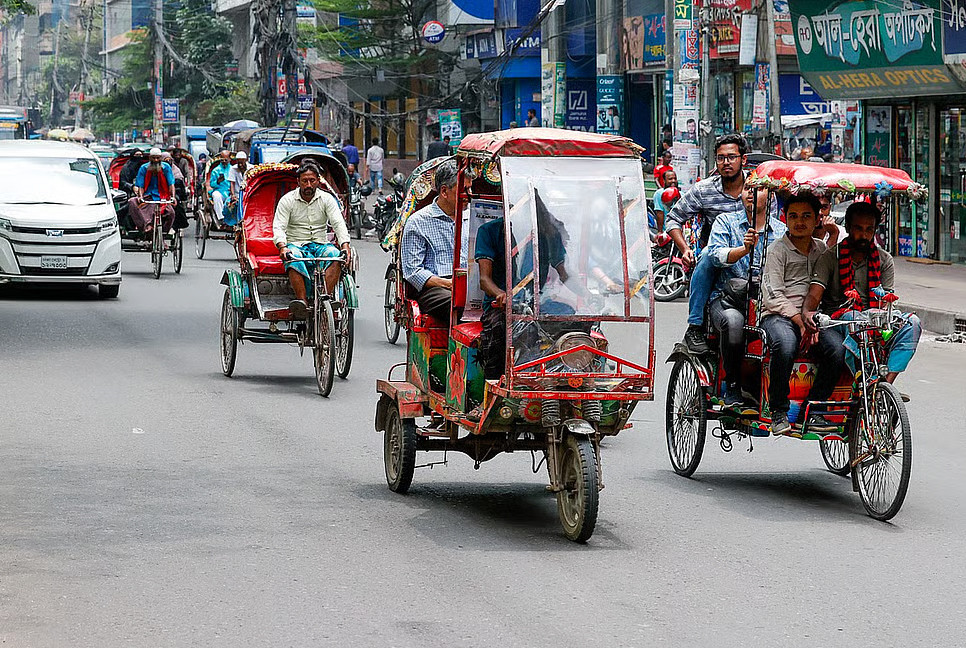 Auto-Rickshaws become weak spot in Dhaka’s AI traffic plan
