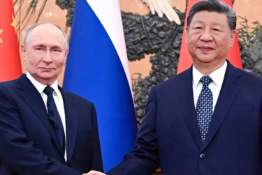 Beijing Balances Between Washington and Moscow