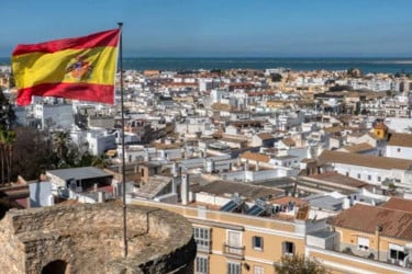 Spain plans to legalize over 500,000 undocumented migrants