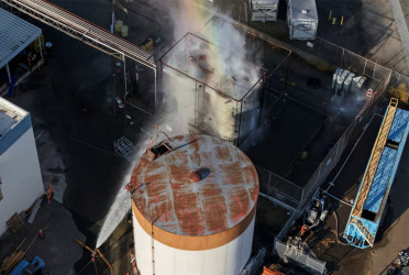 Thousands evacuated in Southern California due to failing chemical tank