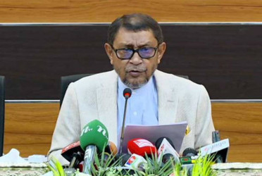 Health minister urges caution for children during Eid over measles risk