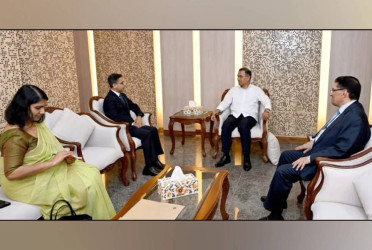 Indian envoy pays farewell visit to PM