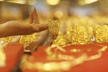 Gold prices up by Tk2,158 per bhori