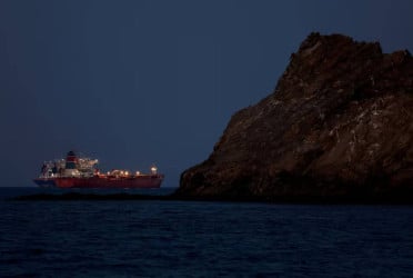 Oil and LNG cargo ships sail from Hormuz toward Pakistan, China