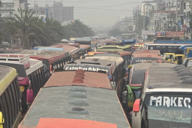 20km tailback causes severe suffering on Savar-Ashulia highways