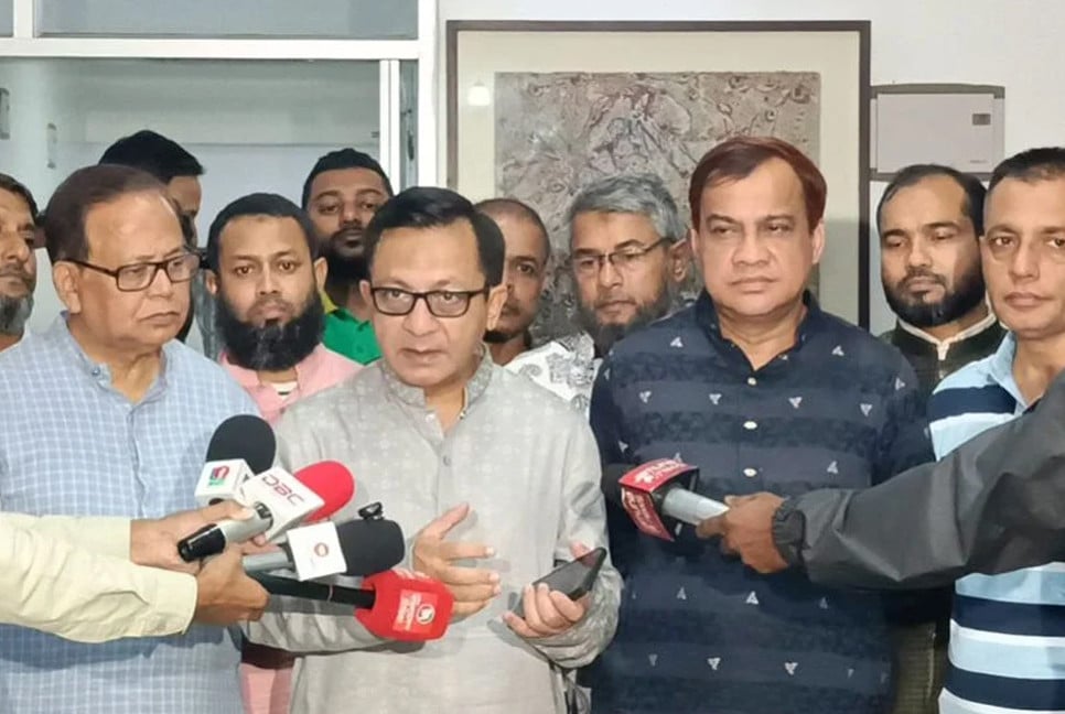 Govt to keep an eye that leather collectors get fair prices: Commerce Minister