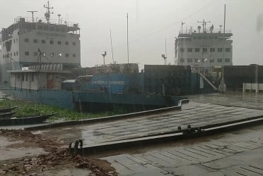 Stormy weather halts ferry services on key river routes ahead of Eid rush