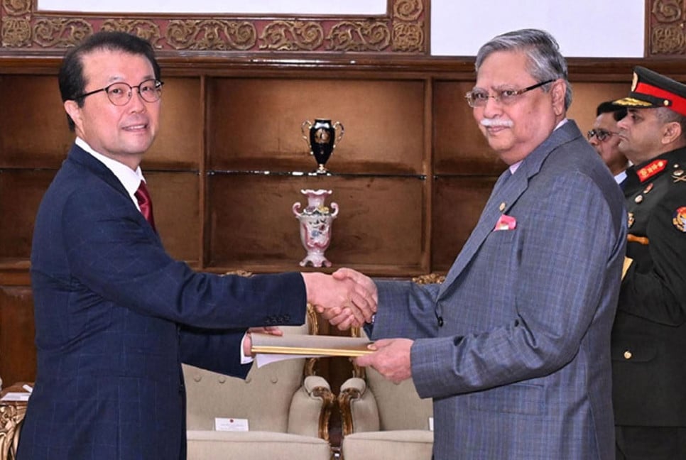 President urges South Korea to boost trade, investment with Bangladesh