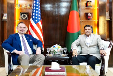 US envoy pays courtesy call on PM’s Defense Adviser