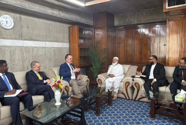 US Ambassador calls on opposition leader
