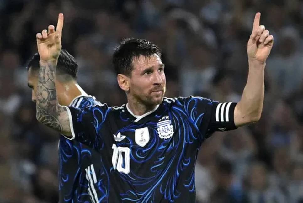 Messi returns from injury with goal in Argentina win over Iceland