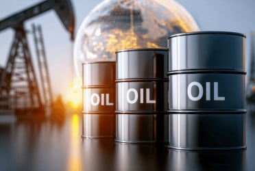Oil prices sink to three-month low as US-Iran deal signals Hormuz reopening