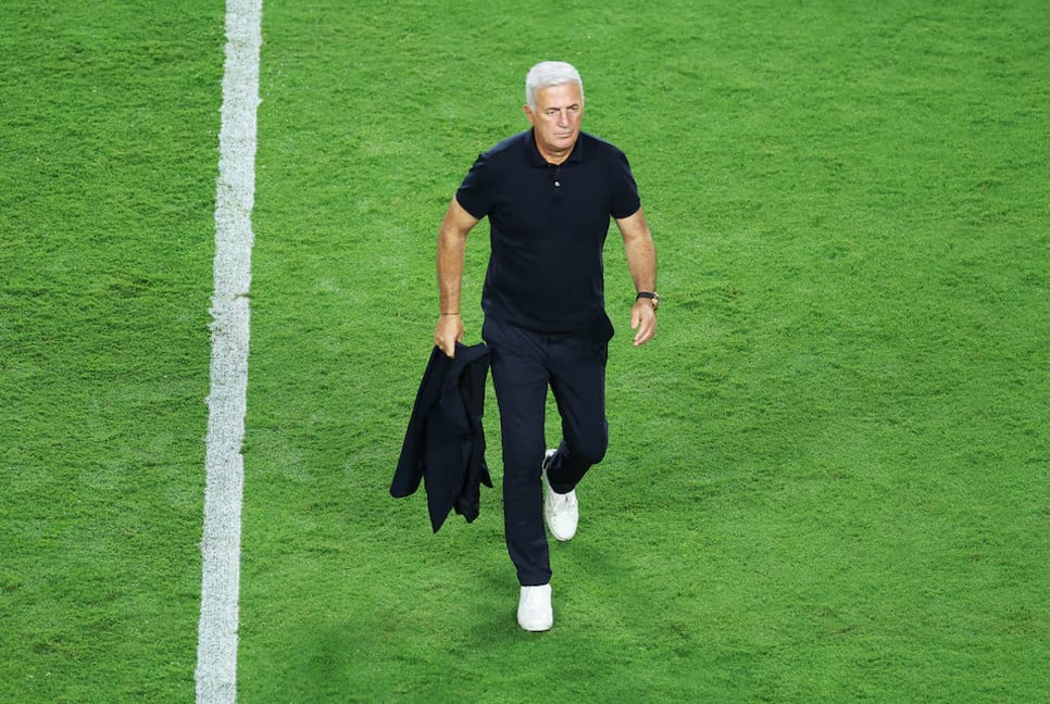Algeria mistakes made it easier for Messi: Coach