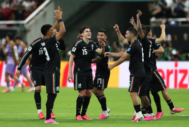 Mexico edge South Korea 1-0 to qualify for World Cup last 32