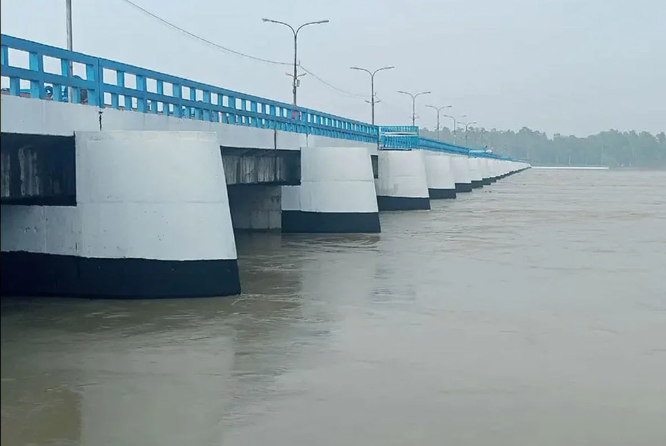 Teesta near danger level as barrage opens 44 gates
