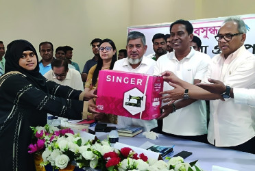Bashundhara distributes sewing machines among underprivileged women in Narsingdi