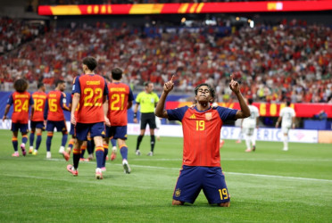 Yamal scores first World Cup goal as Spain thrash Saudi Arabia