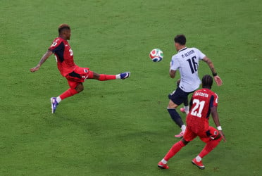 Cape Verde hold Uruguay to 2-2 draw in World Cup