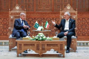 No missile talks in Iran negotiations: Sharif