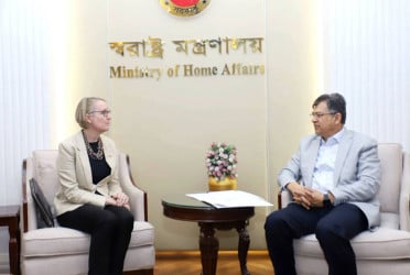 UK High Commissioner meets Home Minister