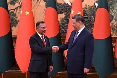 Xi backs Bangladesh's new govt, pledges stronger Belt and Road cooperation