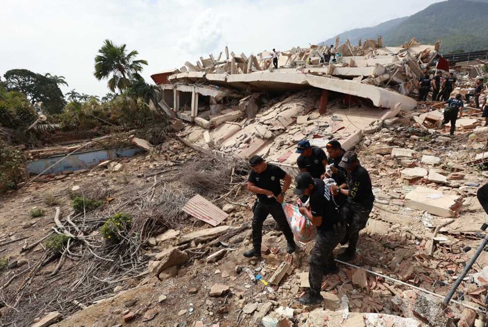 Venezuela quake death toll rises to 920 as rescue efforts continue