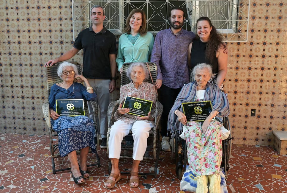 Scientists seek clues to longevity from three Brazilian sisters over 100