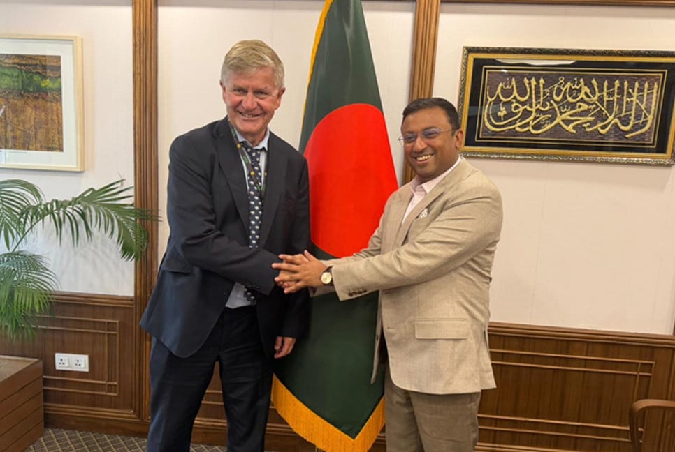 Bangladesh, climate leaders discuss expanding green cooperation