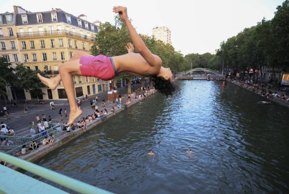 Heat wave claims 1,000 more lives in France