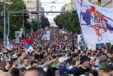 Serbian President decides to resign within weeks amid student-led protests