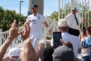 Ben Stokes announces international retirement