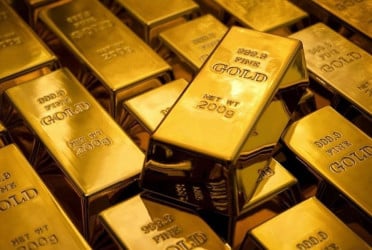 Gold price falls in global market as Mideast tensions fuel inflation fears
