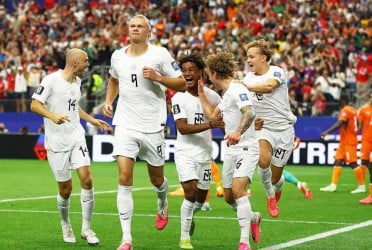 Haaland leads Norway into last-16 clash with Brazil