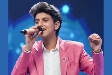 Shringla greets Ayush Gupta on winning music competition