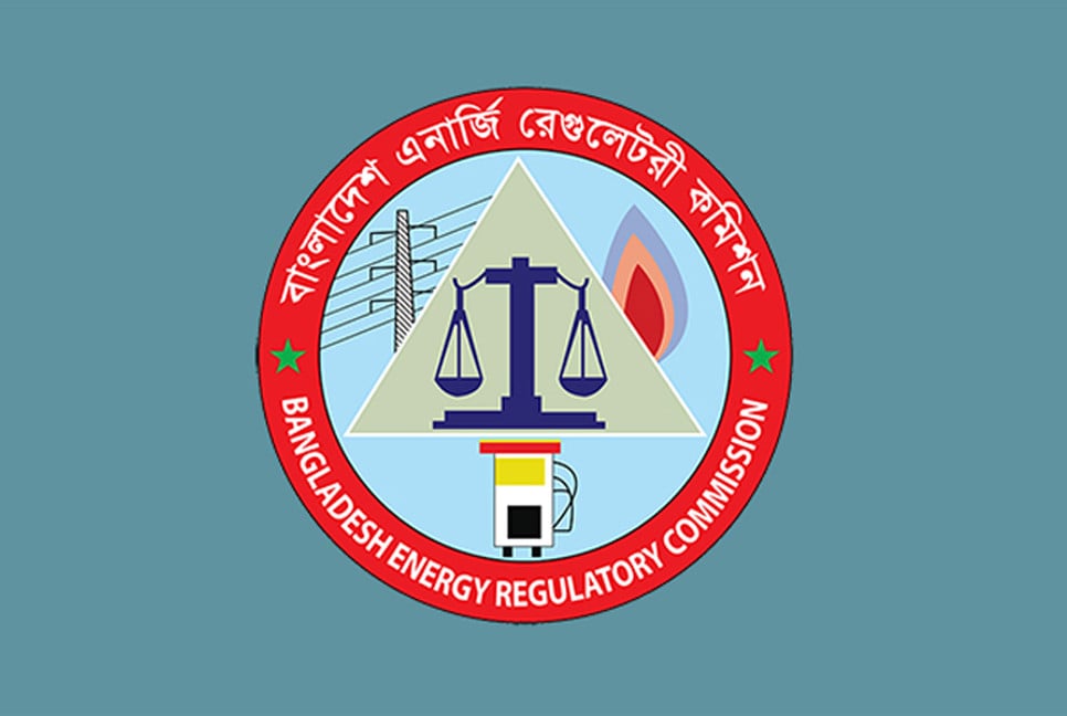 Govt reduces LPG, auto gas prices