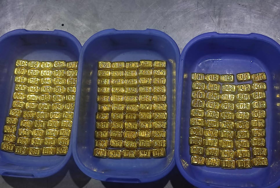 160 gold bars seized in Dhaka airport