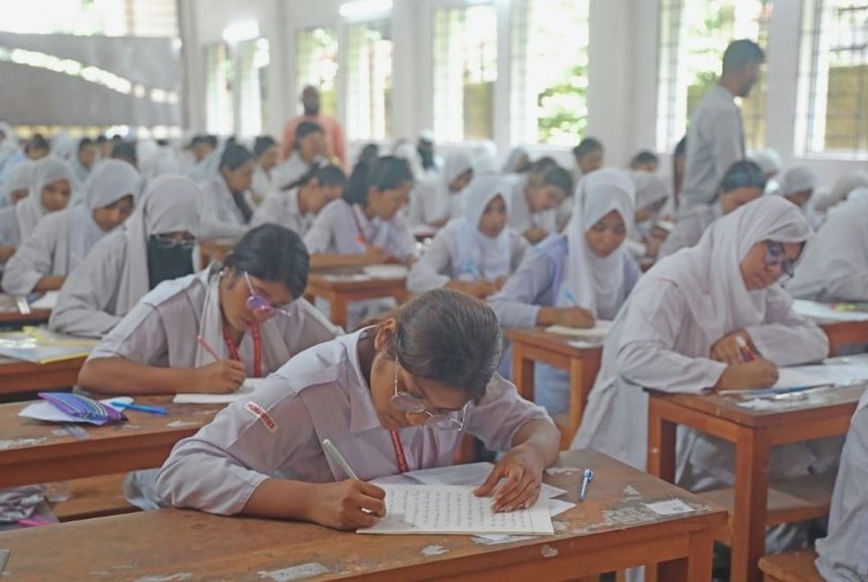 24,784 absent, seven expelled on first day of HSC exams
