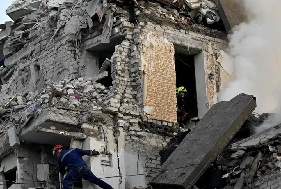 Russian attack on Kyiv kills 27, injures over 90