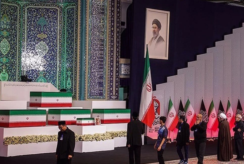 Iran begins funeral ceremonies for martyred Leader as foreign dignitaries pay tribute