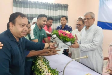 Strong media essential for strong democracy: Mirza Fakhrul