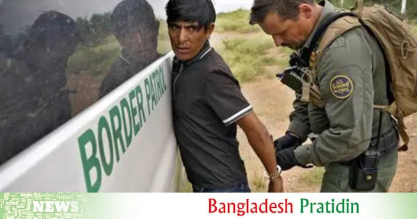 Mexico arrests 8 alleged migrant smugglers | | Bangladesh Pratidin
